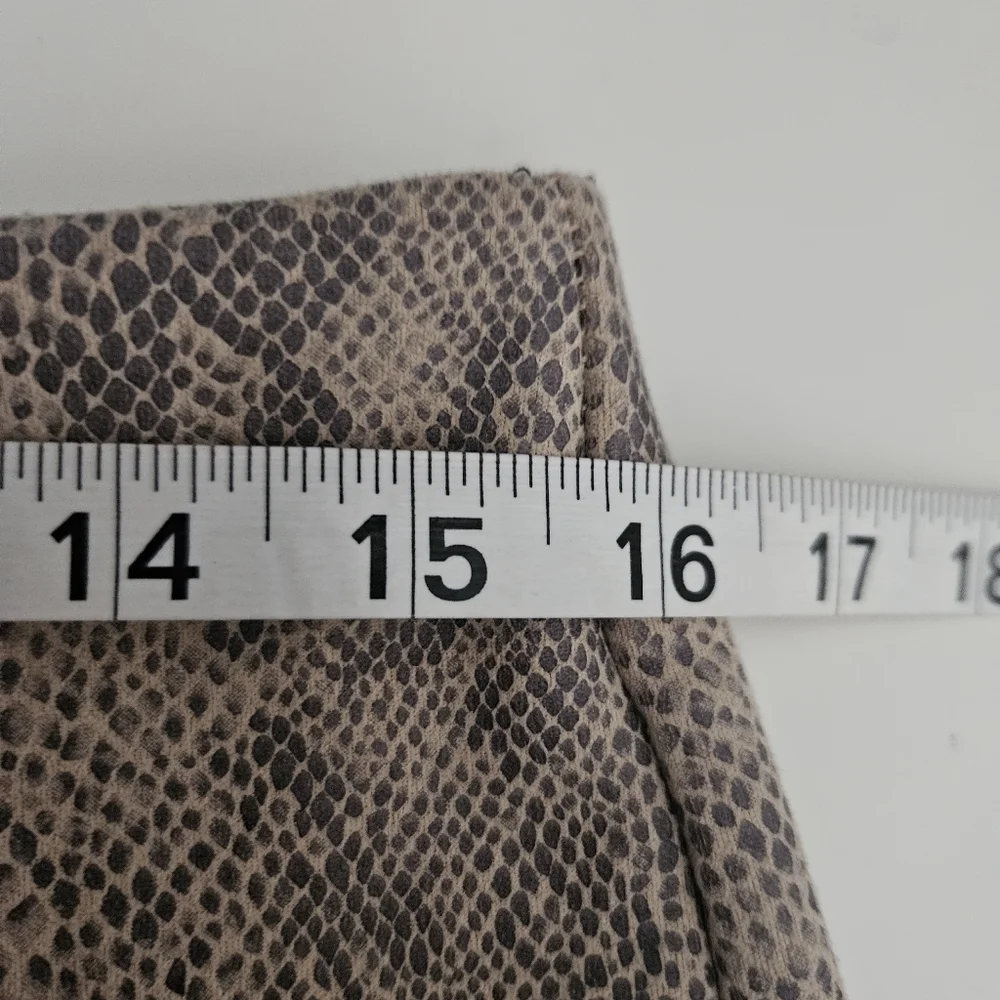 Zara Pull On Snake Print Pants with Elastic‎ Waist Sz Large Mobwife